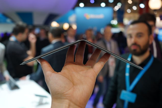 Illustration for article titled Microsoft's Folding Keyboard for iOS and Android Is a Razor-Thin Beauty